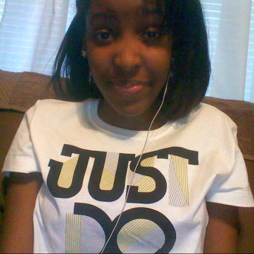 Alexus Brown Photo 34