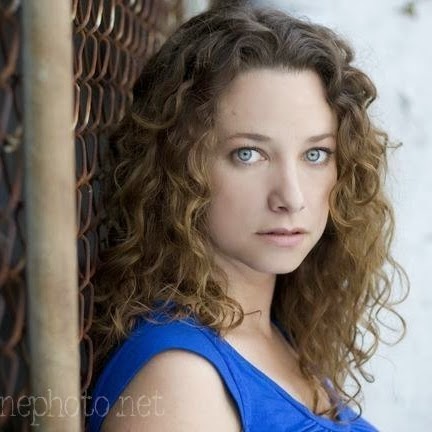 Sandy Vaughan Photo 37