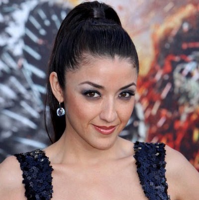 Yvette Yates Photo 7
