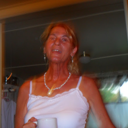 Rebecca Roff Photo 4