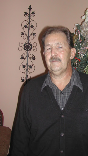Robert Venable Photo 34
