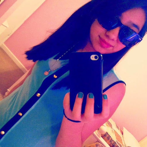 Jennifer Aguilar Photo 13