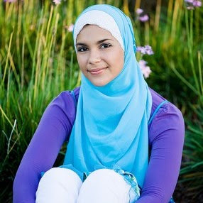 Zoya Khan Photo 11