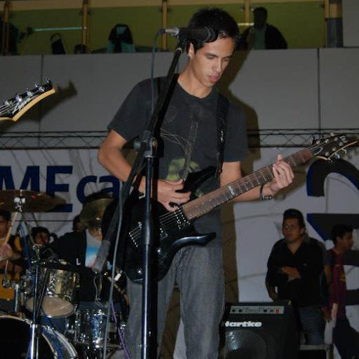 Marvin Castillo Photo 33
