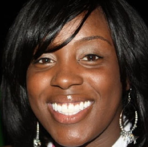 Alicia Thompson Photo 41