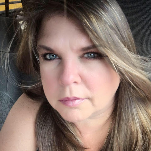 Lori Carlson Photo 27