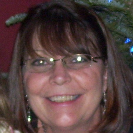 Robyn Douglass Photo 10
