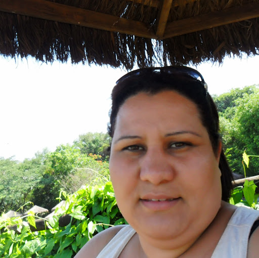 Patricia Santos Photo 5
