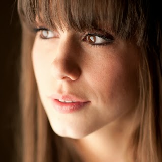 Amy Devore Photo 25