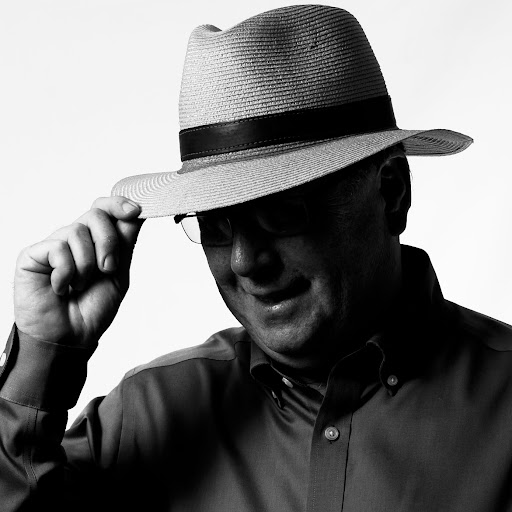 Neil Robbins Photo 40