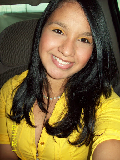 Jennifer Fernandez Photo 18
