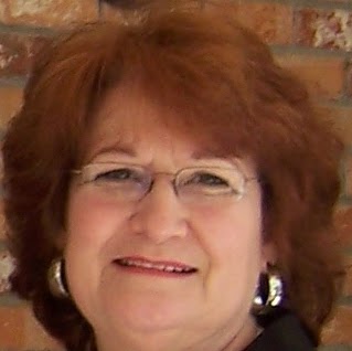 Carolyn Sutton Photo 10