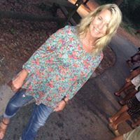 Teresa Bain Photo 13