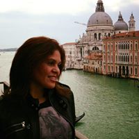 Elizabeth Carrillo Photo 21