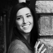 Nicole Richards Photo 30