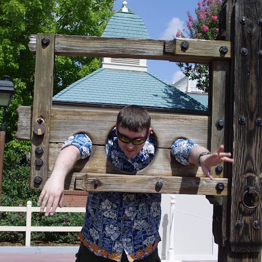 Miles Lockhart Photo 9