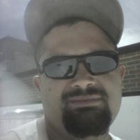 Robert Castro Photo 34