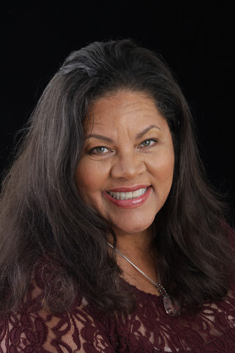 Christine Harris Photo 14