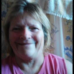 Linda Griggs Photo 16
