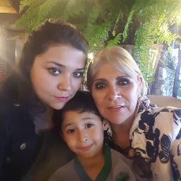 Elsa Reyes Photo 26