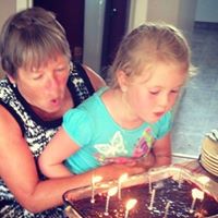 Vicky Mcdonald Photo 40