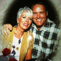 Renae Ward Photo 15