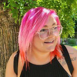 Nicole Walker Photo 30