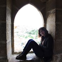 Holly Ritchie Photo 18