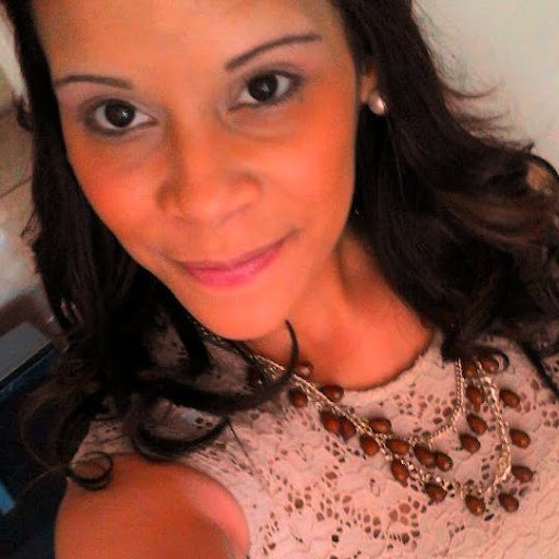 Melanie Perez Photo 29