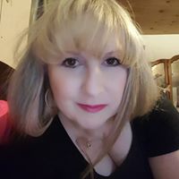Angela Harvey Photo 7