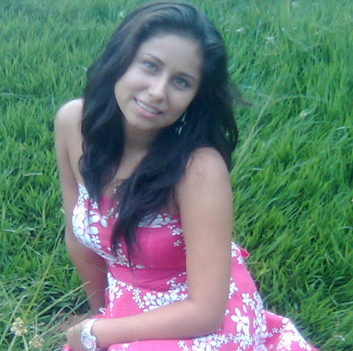 Angela Rincon Photo 35