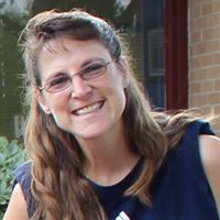 Sara Charlton Photo 8
