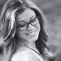 Rachel Leach Photo 10