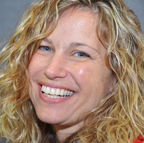 Lori Peters Photo 37