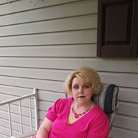 Ellen Harvey Photo 18