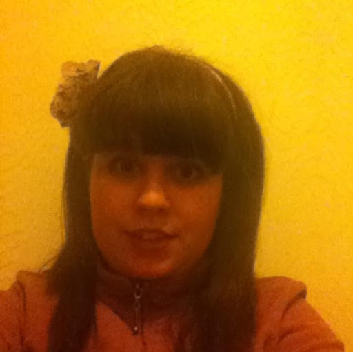 Laura Norton Photo 45