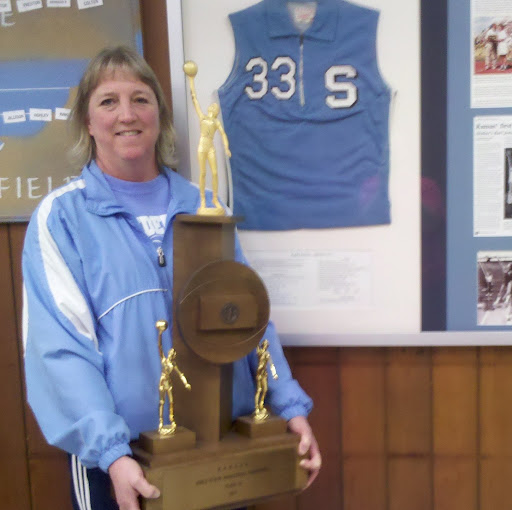 Kari Jones Photo 6