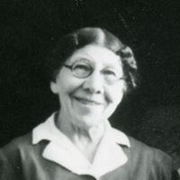 Minnie Allen Photo 24