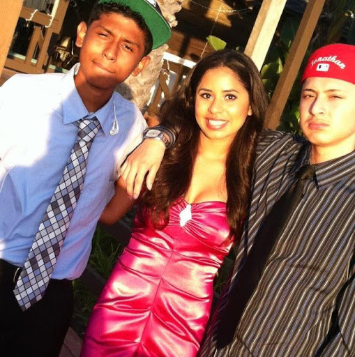 Alma Garcia Photo 24