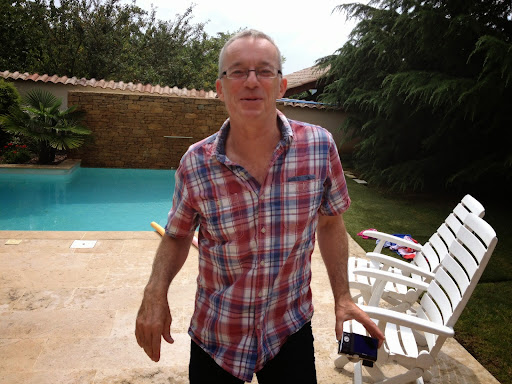 Simon Tracy Photo 16