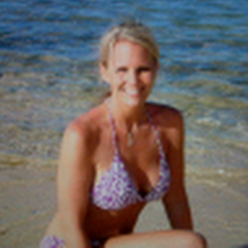 Nicole Young Photo 15