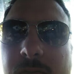 Tyler Robbins Photo 5