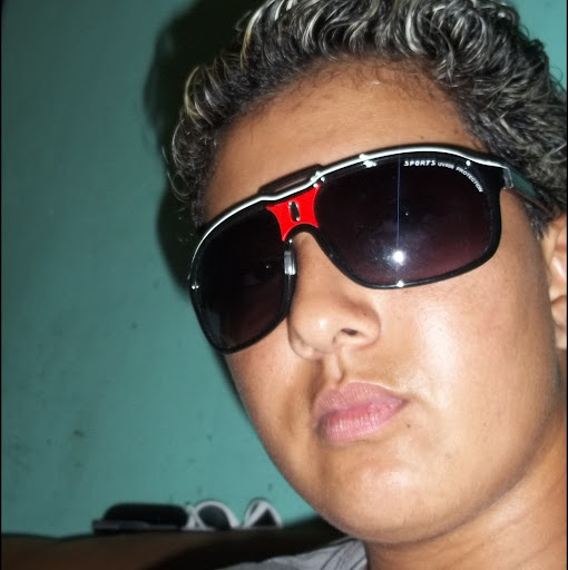 Debora Trindade Photo 9