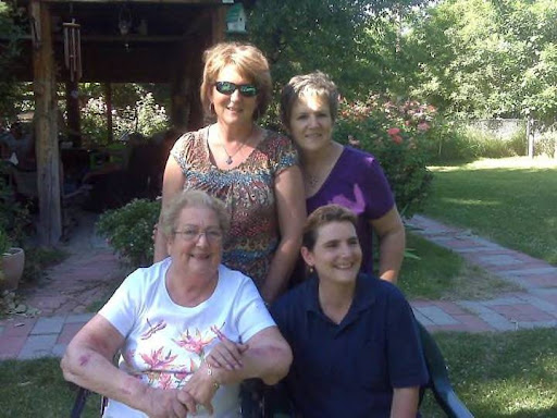 Anne Stephens Photo 27