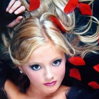 Jennifer Willson Photo 17