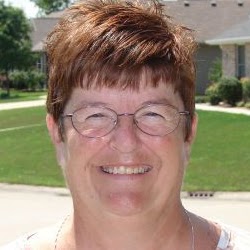 Lynne King Photo 31