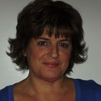 Melanie Ross Photo 5