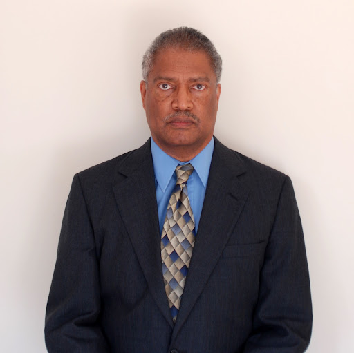 Clarence Thompson Photo 32