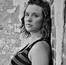 Tara Henson Photo 5