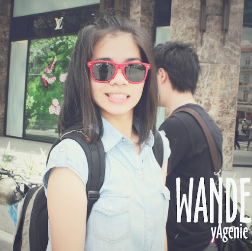 Julie Huynh Photo 16